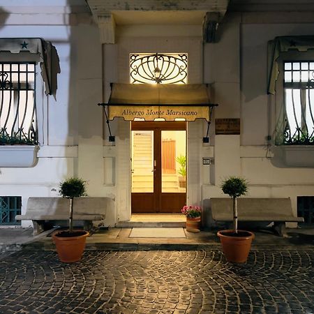 Monte Marsicano Hotel 佩斯卡塞罗利 外观 照片