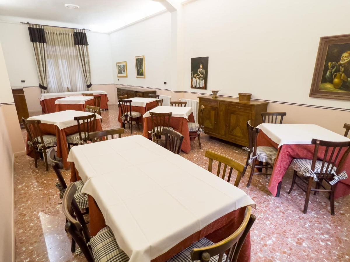 Monte Marsicano Hotel 佩斯卡塞罗利 外观 照片