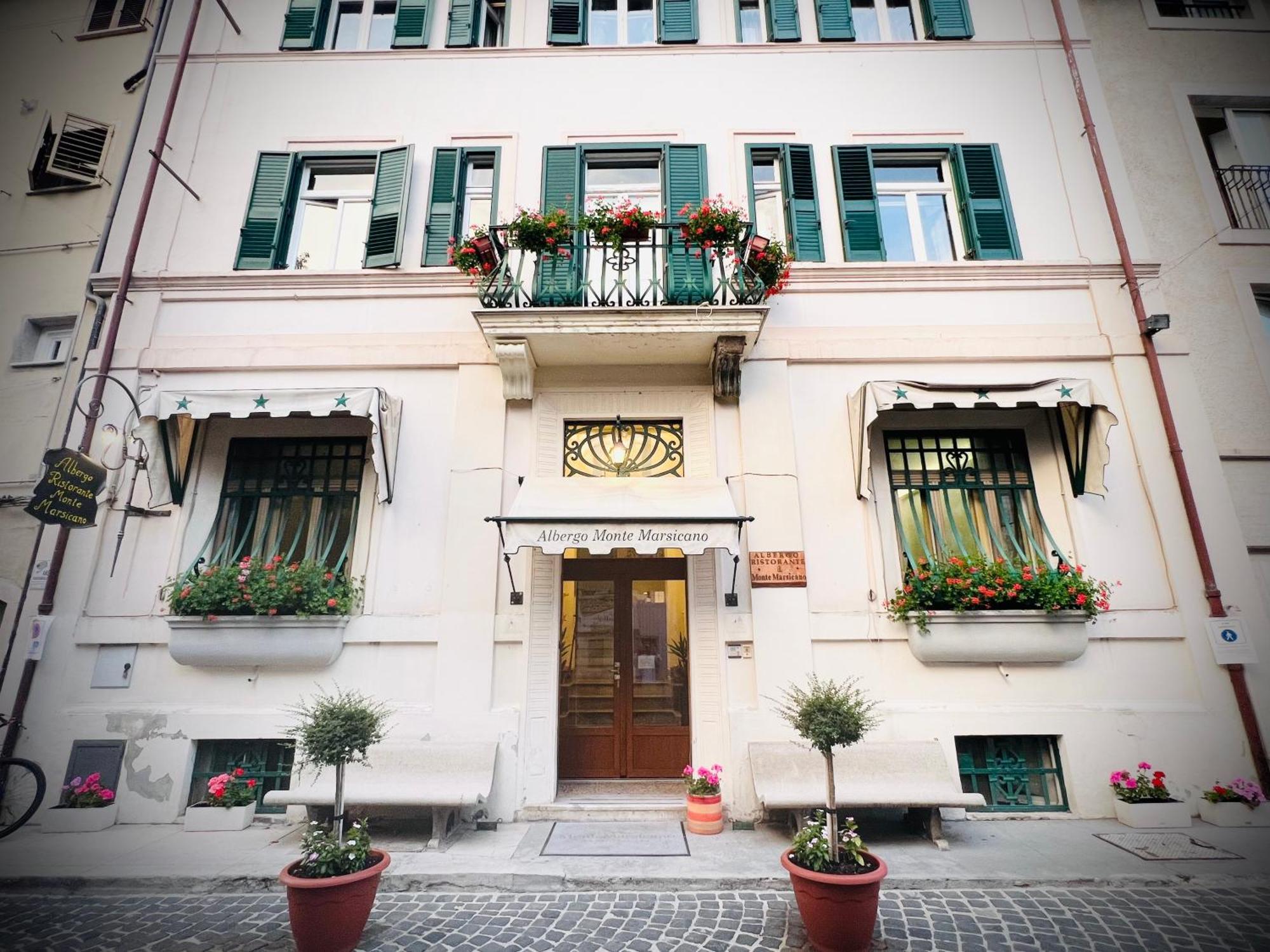 Monte Marsicano Hotel 佩斯卡塞罗利 外观 照片
