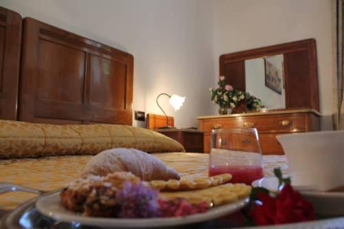 Monte Marsicano Hotel 佩斯卡塞罗利 外观 照片