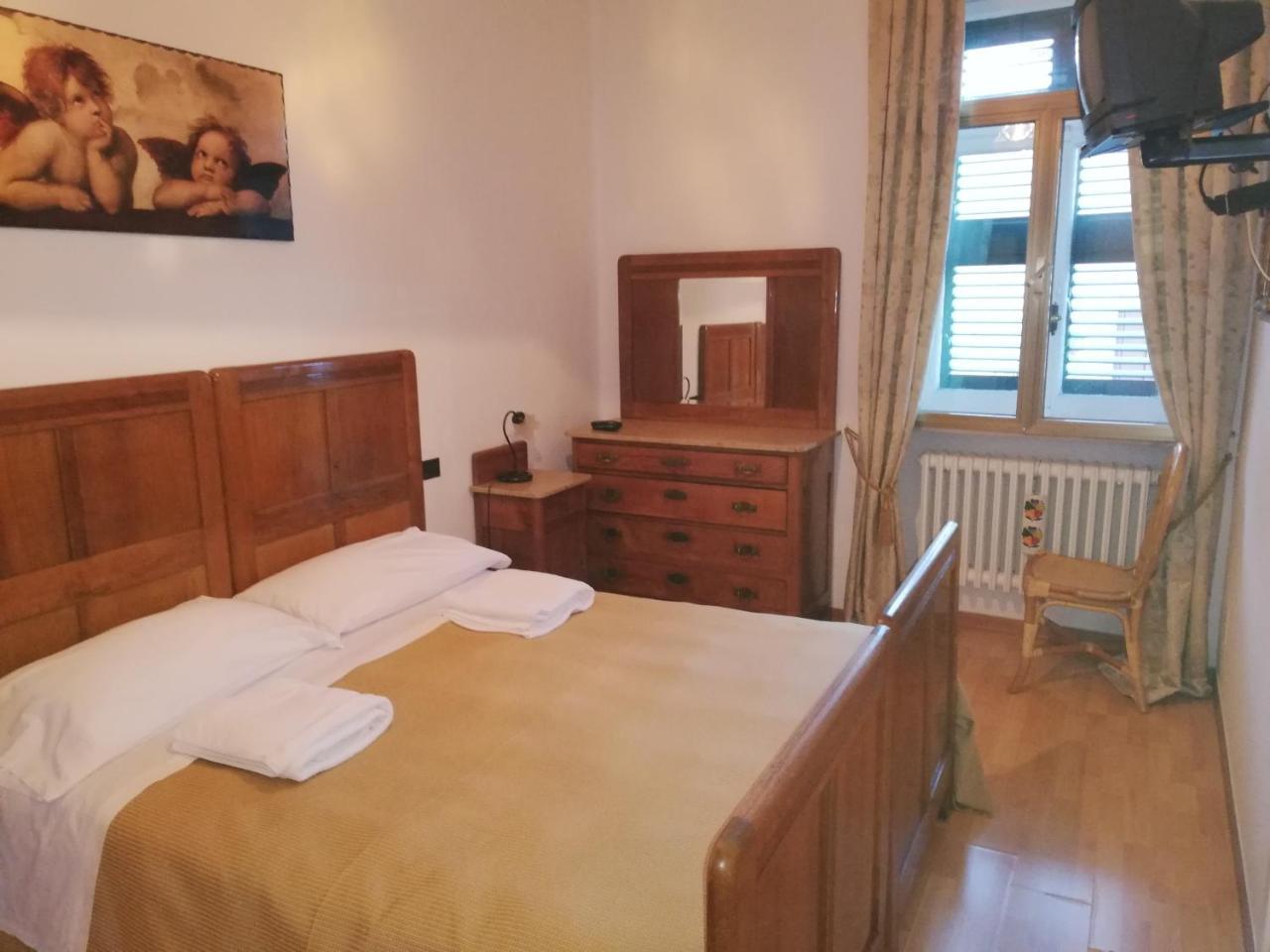 Monte Marsicano Hotel 佩斯卡塞罗利 外观 照片