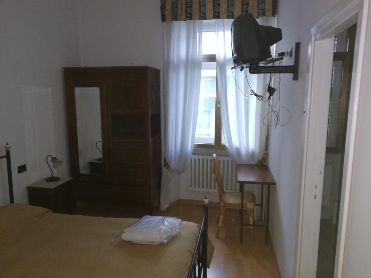 Monte Marsicano Hotel 佩斯卡塞罗利 外观 照片